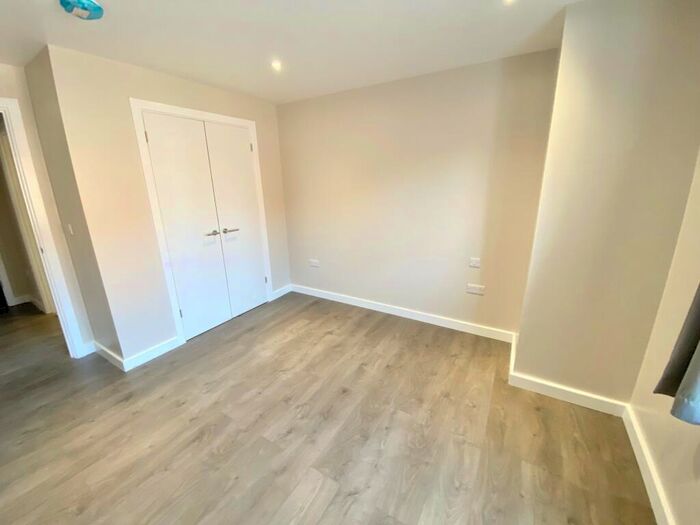 2 Bedroom Apartment To Rent In Danelaw Court, Hinckley, LE10