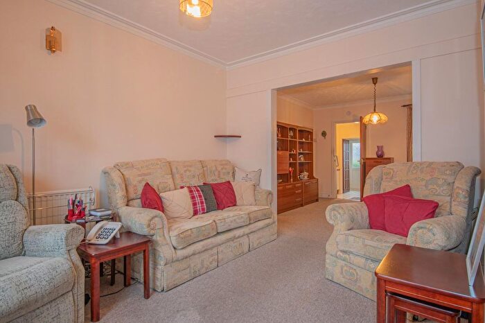 3 Bedroom Terraced House For Sale In The Crescent, Eastleigh, SO50