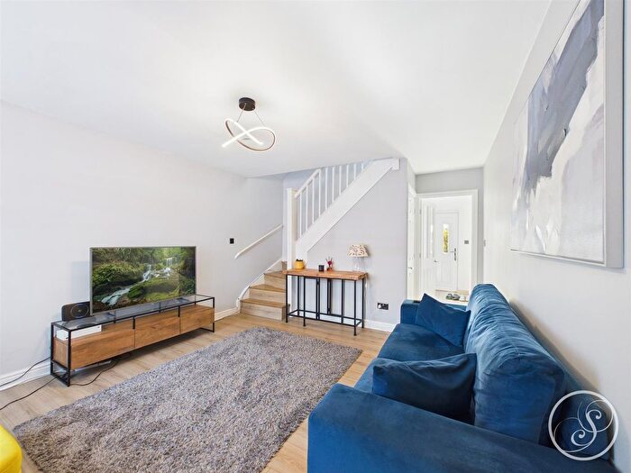 2 Bedroom Terraced House To Rent In The Spinney, Leeds, LS9