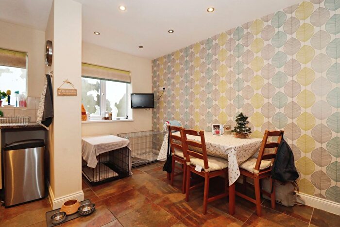 2 Bedroom Detached House For Sale In Bellevue Road, Kingswood, Bristol, Gloucestershire, BS15