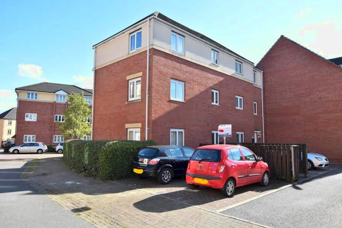 2 Bedroom Flat To Rent In The Hedgerows, Bradley Stoke, Bristol BS32