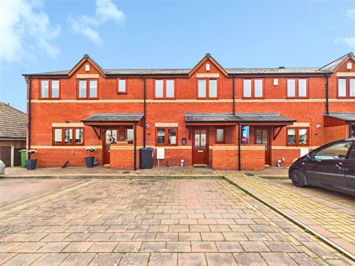 2 Bedroom Town House For Sale In Breach Road, Heanor, Derbyshire, DE75