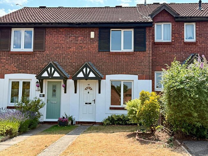 2 Bedroom Property For Sale In Berenda Drive, Longwell Green, Bristol, BS30