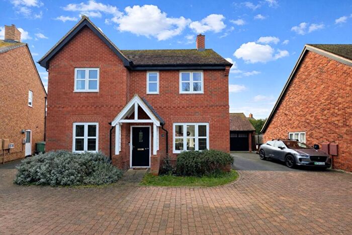 4 Bedroom Detached House For Sale In Hazleton, Winslow, MK18