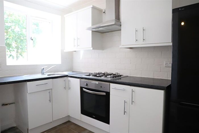 2 Bedroom End Terrace House For Sale In Tanglewood Close, Uxbridge, UB10