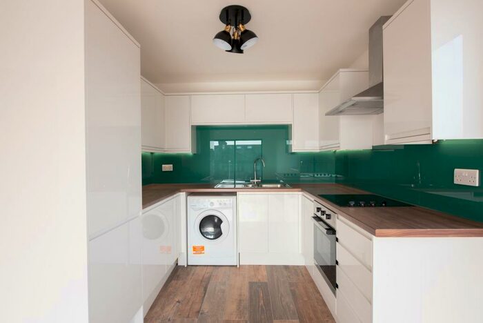 1 Bedroom Apartment To Rent In Kyle House, Herent Drive, IG5