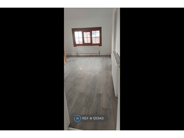 2 Bedroom Flat To Rent In High Street, Chellaston, Derby, DE73