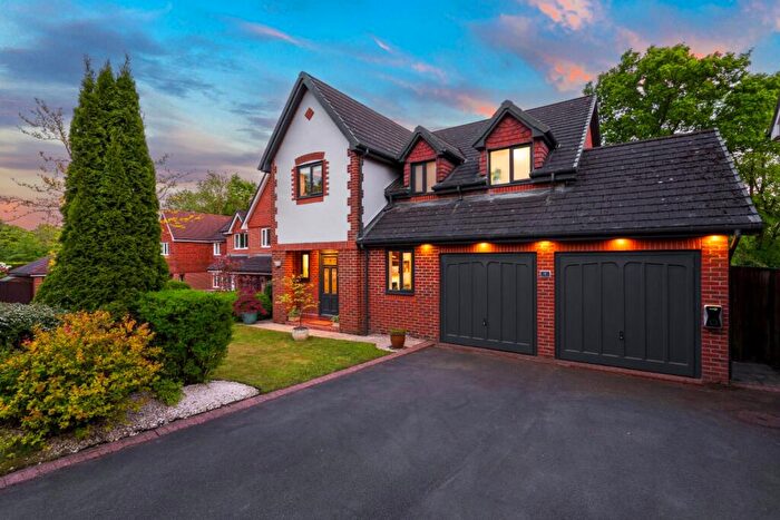 5 Bedroom Detached House For Sale In Oak Coppice, Heaton, Bolton, BL1