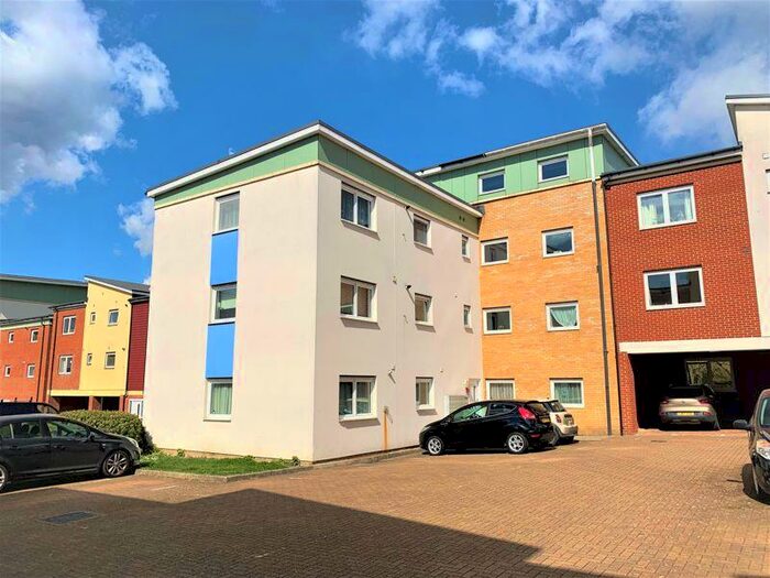 2 Bedroom Apartment To Rent In Gladwin Way, Harlow, CM20