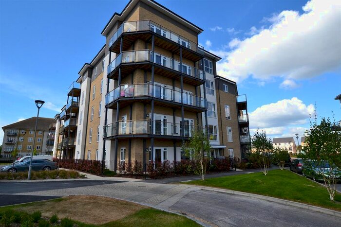 2 Bedroom Flat For Sale In Pennyroyal Drive, West Drayton, UB7