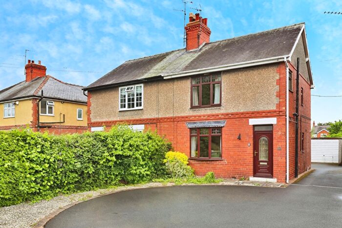 3 Bedroom Semi-Detached House For Sale In Dadsley Road, Tickhill, Doncaster, DN11