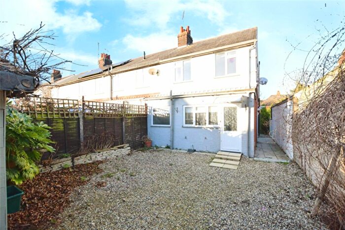 3 Bedroom End Of Terrace House For Sale In Cowdray Avenue, Colchester, Essex, CO1