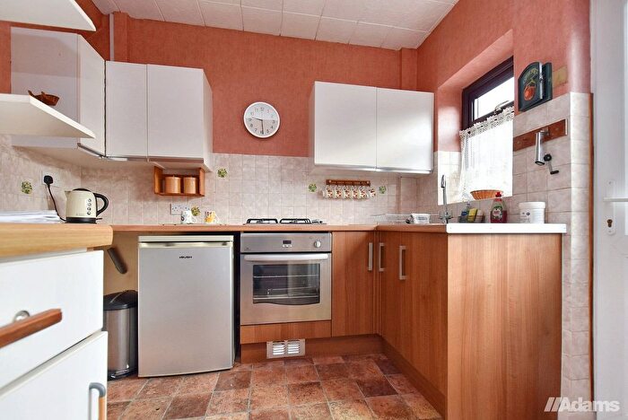 3 Bedroom Semi Detached House For Sale In Waterside, Appleton, WA4