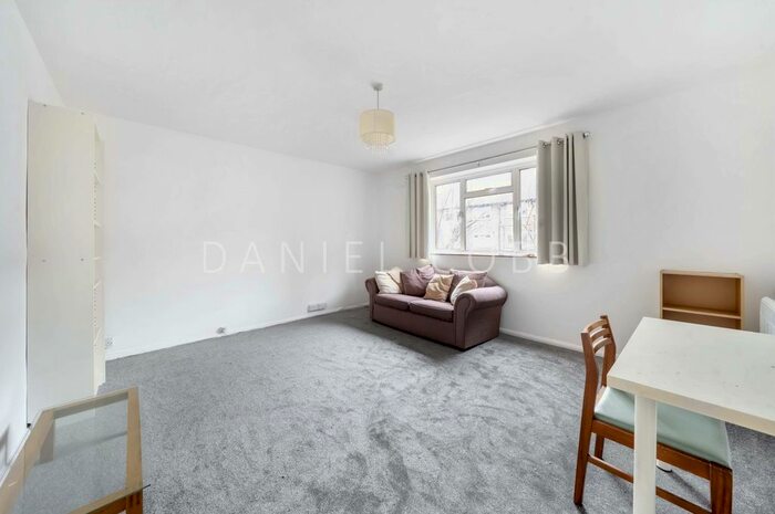 2 Bedroom Flat To Rent In Reedworth Street, Jennifer House Reedworth Street, SE11