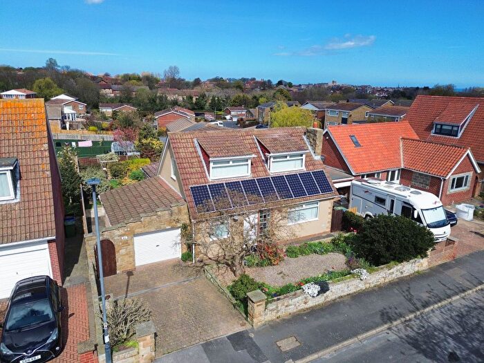 4 Bedroom Detached Bungalow For Sale In Mayfield Road, Whitby, YO21