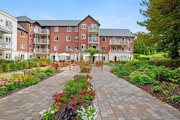 1 Bedroom Apartment For Sale In Shackleton Place, Bath Road, Devizes, Wiltshire, SN10