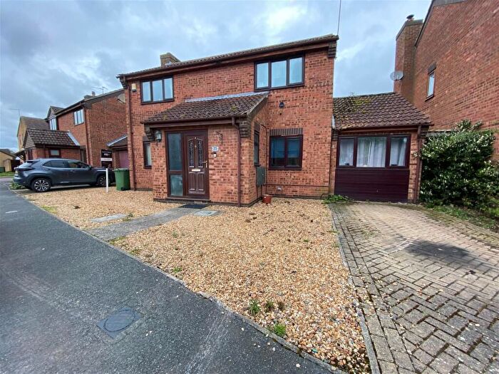 4 Bedroom Detached House For Sale In Barnfield Gardens, Coates, Whittlesey, Peterborough, PE7