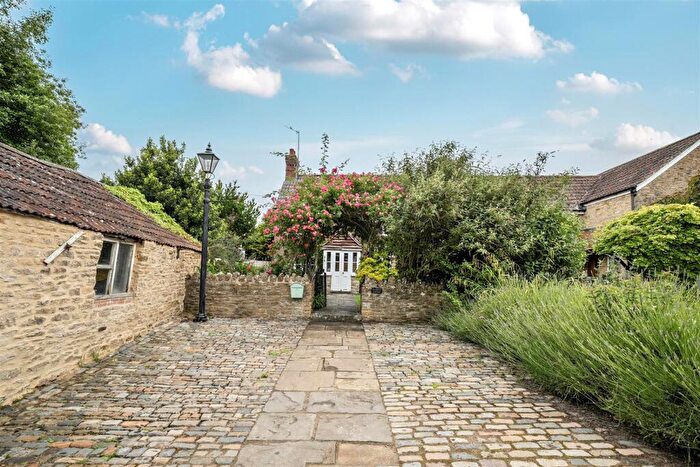 3 Bedroom Detached House For Sale In Sutton Lane, Sutton Benger, Chippenham, SN15