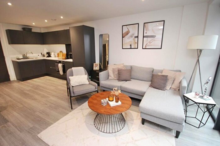 1 Bedroom Apartment For Sale In Woden Street, Salford, M5