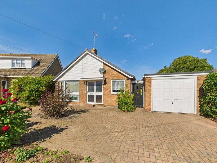 3 Bedroom Detached Bungalow For Sale In Birchdale, Barton-Upon-Humber, DN18