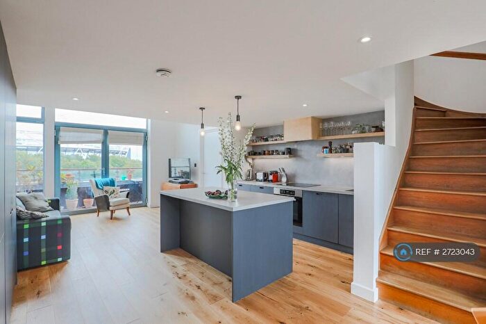 3 Bedroom Penthouse To Rent In Iron Works, London, E3