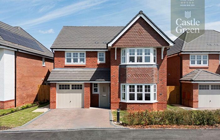 4 Bedroom Detached House For Sale In Keckwick Hill Crescent, Daresbury, WA4