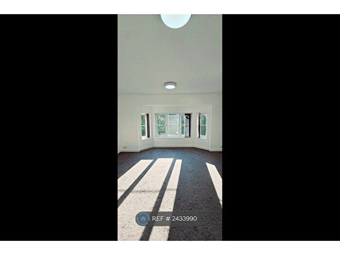 2 Bedroom Flat To Rent In Shinfield Road, Reading, RG2