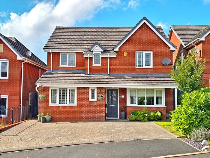 4 Bedroom Detached House For Sale In Varley Close, Bacup, Rossendale, OL13