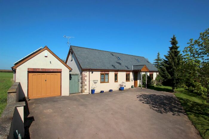 3 Bedroom Detached Bungalow For Sale In St. Owens Cross, Hereford, HR2