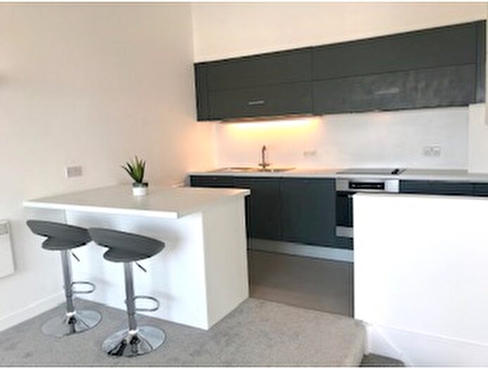 2 Bedroom Flat To Rent In Electric Wharf, Coventry, CV1