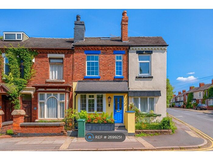 4 Bedroom Terraced House To Rent In Hartshill Road, Stoke-On-Trent, ST4