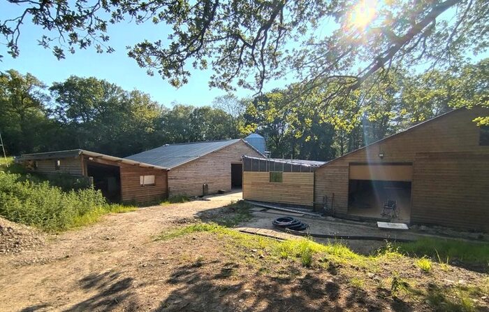 Workshop To Rent In Thorncombe Street, Bramley, Guildford, GU5