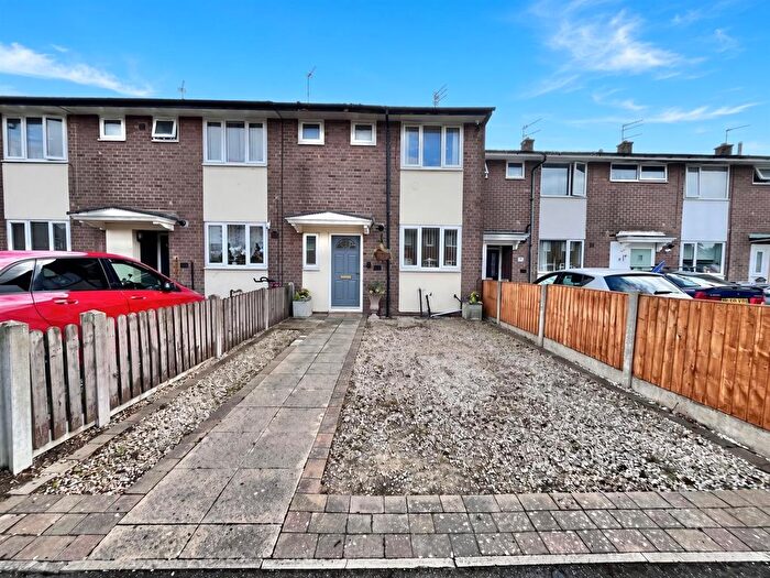 3 Bedroom Terraced House For Sale In Ollerton Road, Handforth, Wilmslow, SK9