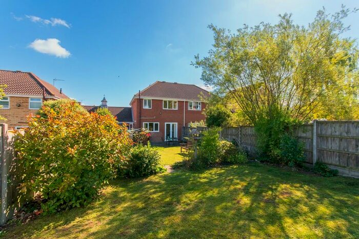 3 Bedroom Semi-Detached House To Rent In Darby Close, Bury St. Edmunds, IP32