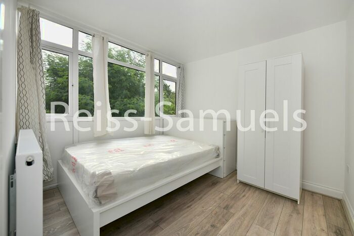 5 Bedroom Terraced House To Rent In Whitebeam Close, Oval, Stockwell, London SW9