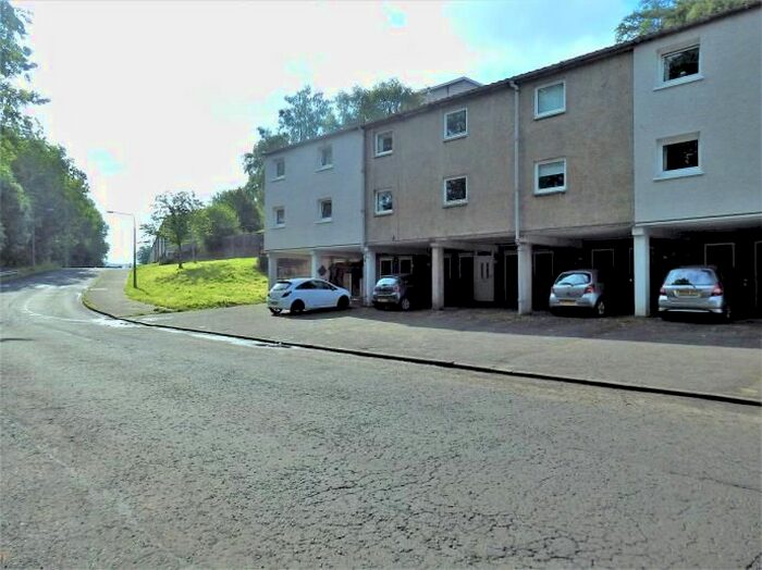 2 Bedroom Town House To Rent In Hillpark Drive, Glasgow, G43