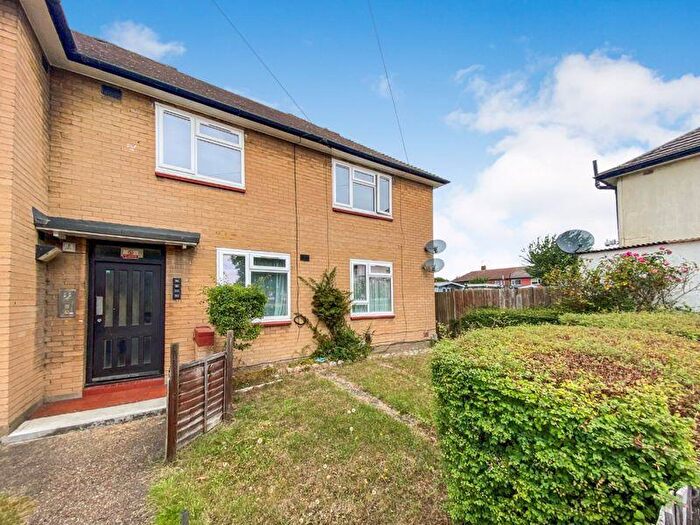 1 Bedroom Flat To Rent In Daiglen Drive, South Ockendon, RM15