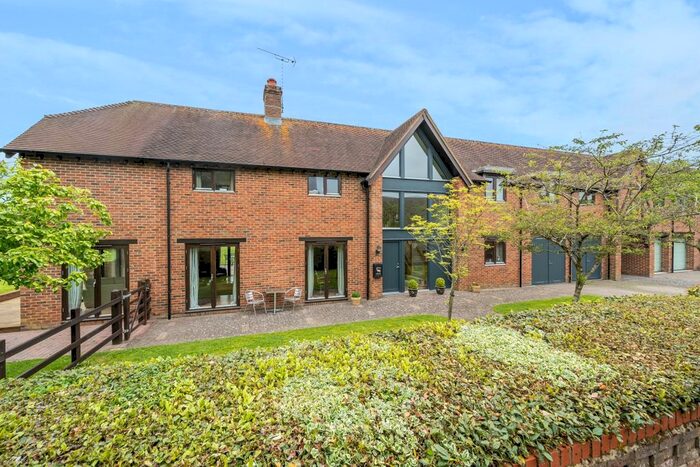 5 Bedroom Barn Conversion To Rent In The Old Dairy, Wilcot, Pewsey, SN9