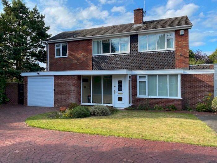 3 Bedroom Detached House To Rent In Cochrane Close, Pedmore, DY9