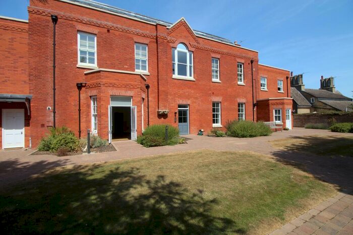 2 Bedroom Flat To Rent In High Street, Brampton, PE28