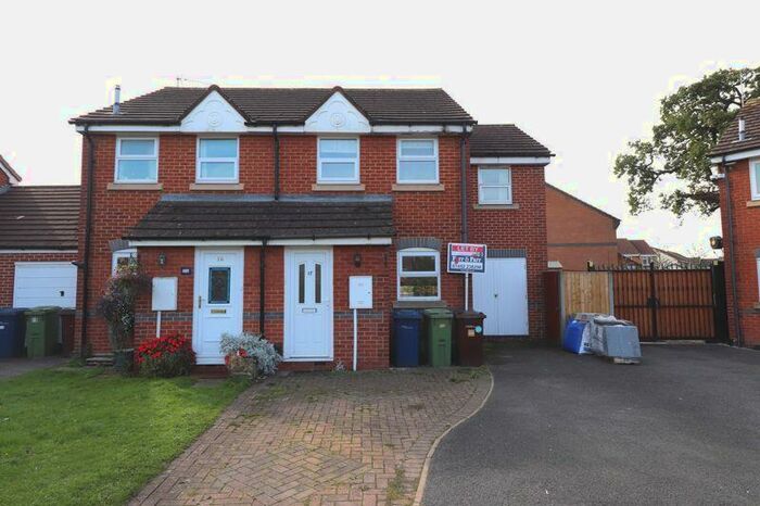 3 Bedroom Semi-Detached House To Rent In Tallis Road, Gloucester, GL3