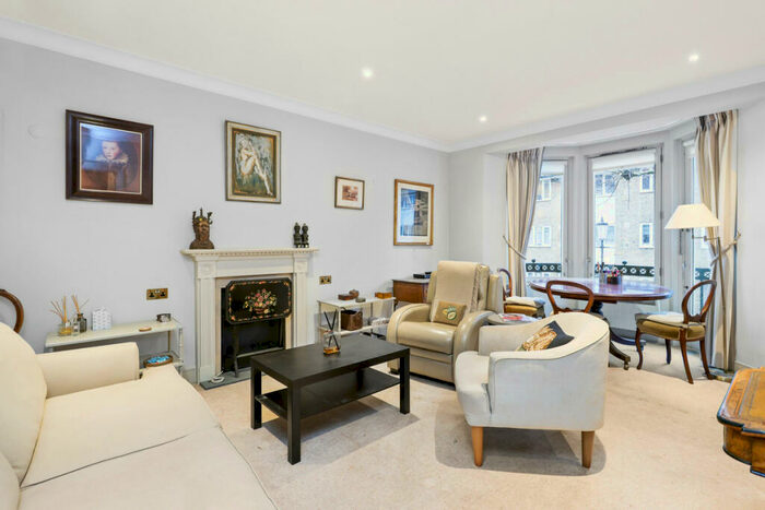 2 Bedroom Flat For Sale In Milmans Street, London, SW10