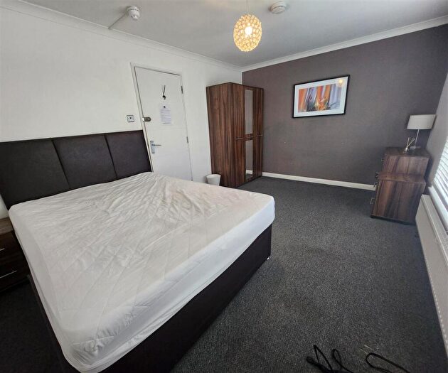 1 Bedroom House To Rent In Abbotts Drive, Waltham Abbey, EN9