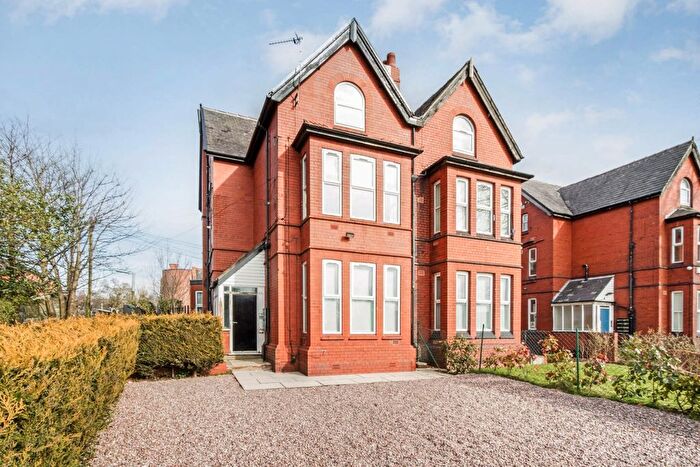 2 Bedroom Flat To Rent In Eccles Old Road, Pendleton, Salford, M6