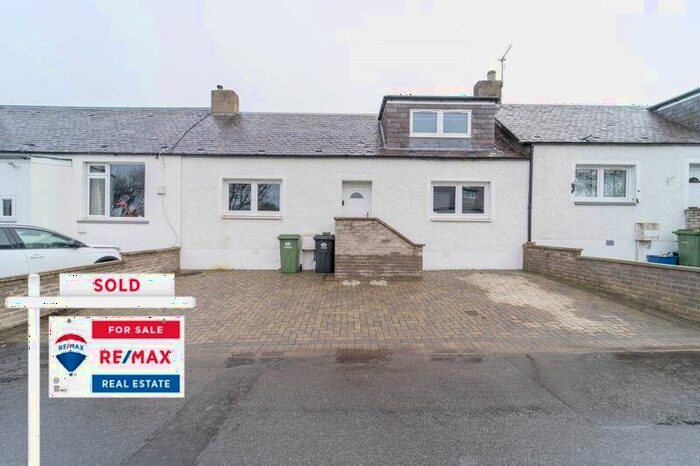3 Bedroom Terraced House For Sale In Lochend Road, Newbridge, EH28