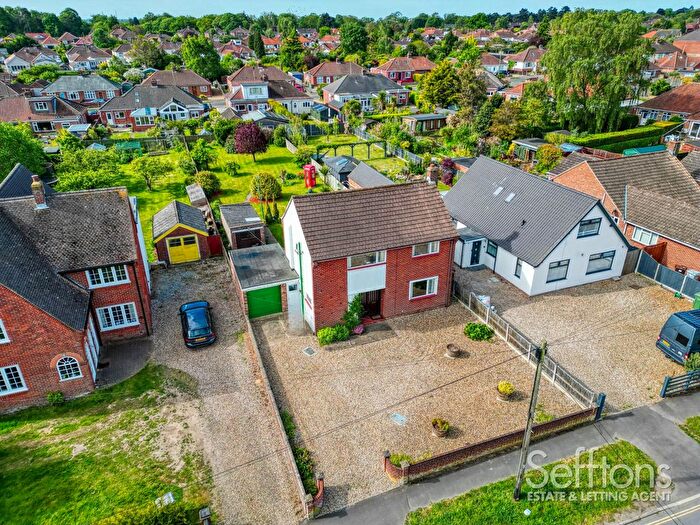 3 Bedroom Detached House For Sale In St. Williams Way, Norwich, Norfolk, NR7