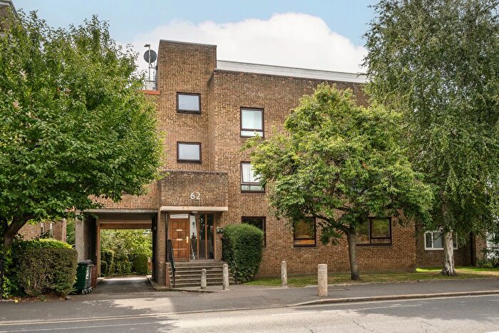 2 Bedroom Flat For Sale In Worple Road, Wimbledon, SW19