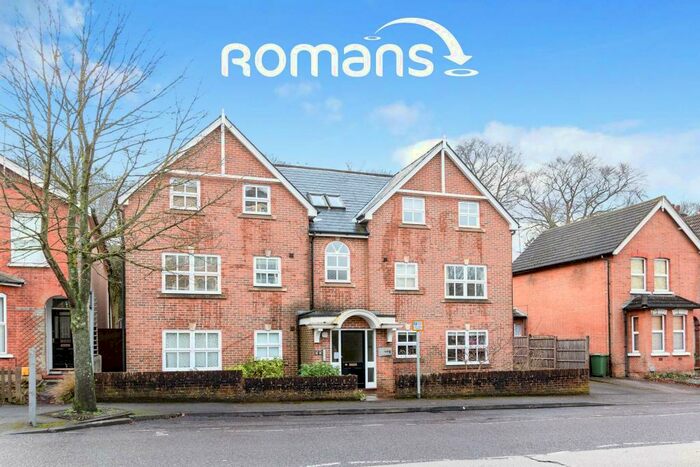 2 Bedroom Apartment To Rent In William Court, Farnborough, GU14