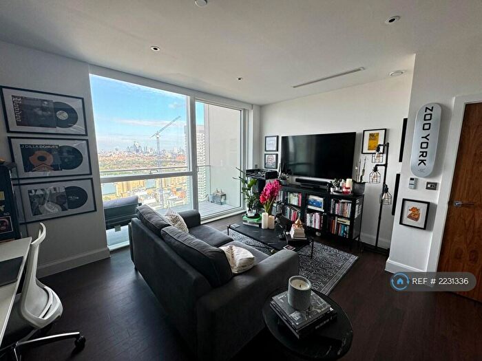 1 Bedroom Penthouse To Rent In Mastmaker Road, London, E14