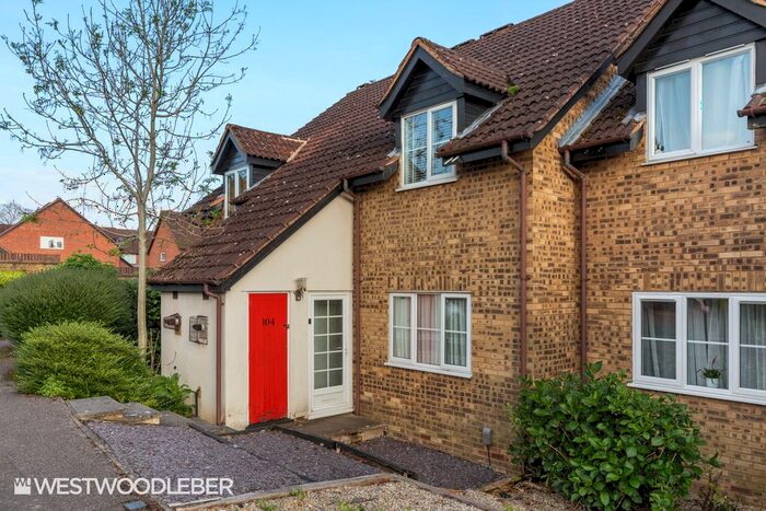 1 Bedroom Maisonette To Rent In Halleys Ridge, Hertford, SG14